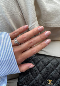 19+ Old Money Nails For Your Quiet Luxury Era